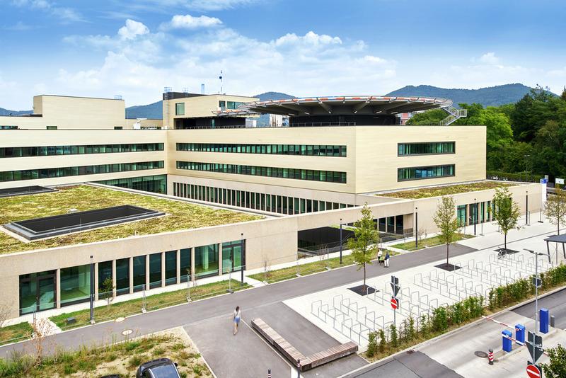 Uniklinik_Heidelberg_Außenaufnahme_02